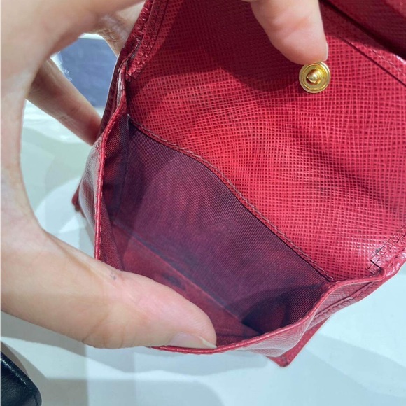 Gently USED **AUTHENTIC**Prada RED bifold wallet - Picture 7 of 9